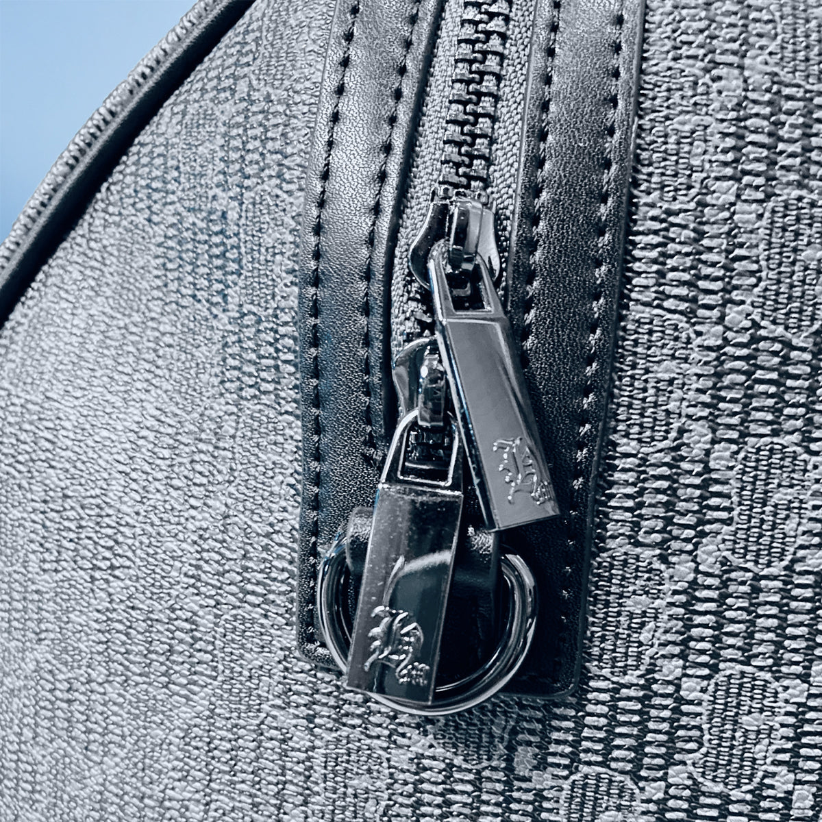 HM MM Pattern Duffle Bag